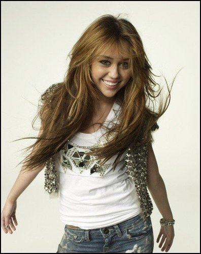 12282544_HOIIQLKEX - Miley Cyrus