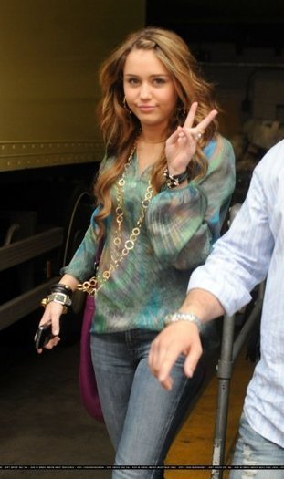 12311580_DWGDEQCPO - Miley Cyrus