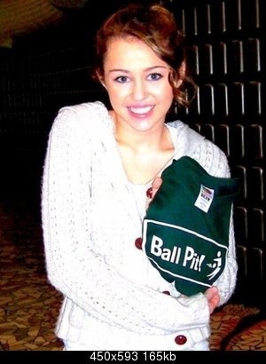 n1208015412300216829846 - Miley Cyrus