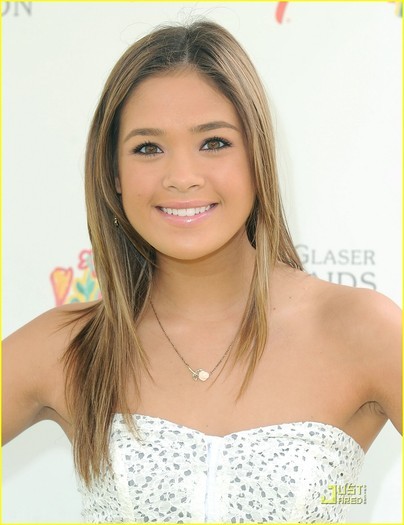 20729760_BYMJRGHGN - Nicole Anderson