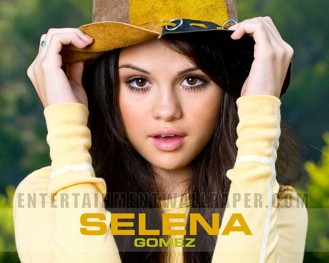 QEQZWVOCNDAPFPKGZMK - Selena Gomez
