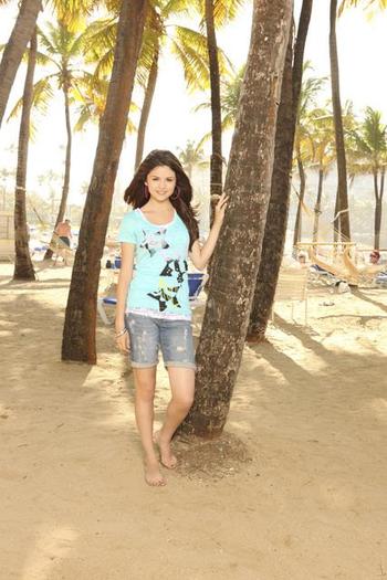 Selena 3 - Selena Gomez