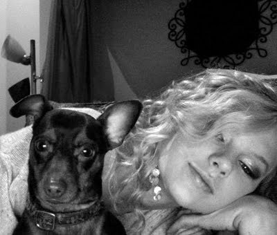 Taylor Swift with her dog