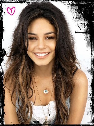 QLKOXIODWWHJKRPWQWO - Vanessa Hudgens