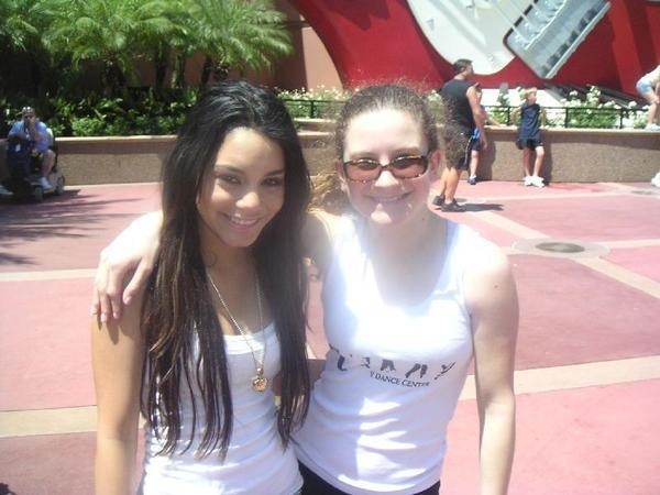 TXWHKZQNCDGKXSPUJAX - Vanessa Hudgens