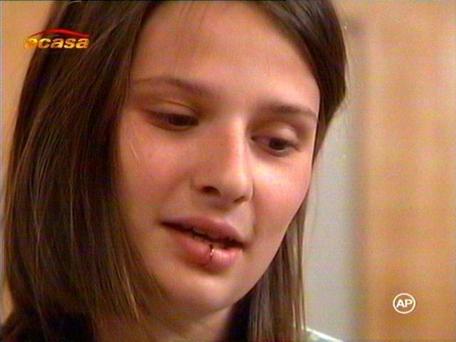 QICNVYFZZNABZFGZDES - Adina Galupa