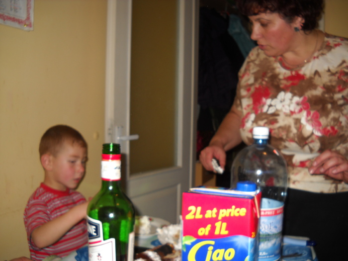 Isti luat la intrebari