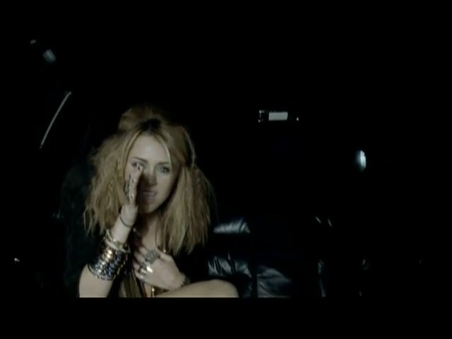  - x Miley Cyrus - Who owns my hart - Screen Captures 2010