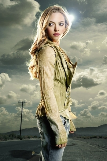 10663467_LGRFVVADQ - Amanda Seyfried