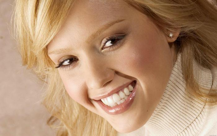 Jessica-jessica-alba-4724140-2560-1600