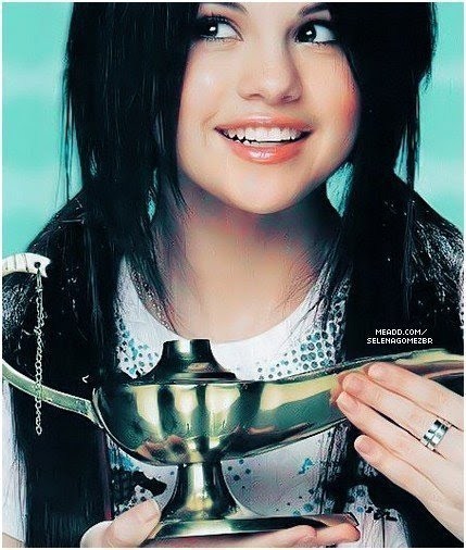 26 - club selena gomez