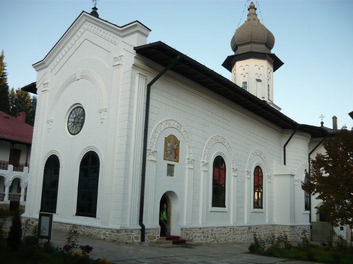 Biserica Man. Agapia - Baltatesi 2010