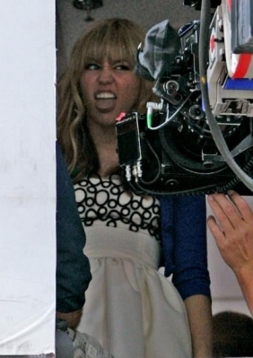  - x Hannah Montana - The Movie 2009 - On Set 16th May 2009