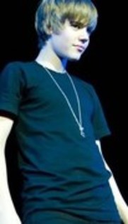 11395347_YZOKPVBCB - justin bieber