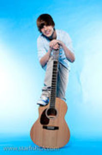 11395650_HMYRZRSII - justin bieber
