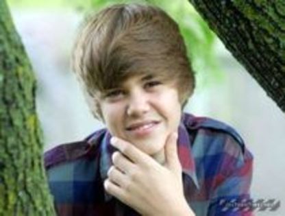 11399358_XKTBVKPOJ - justin bieber