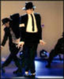 Michael Jackson pe scena cand traia