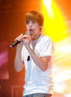 23696478_CFPJNDWWF - 0-0justin bieber