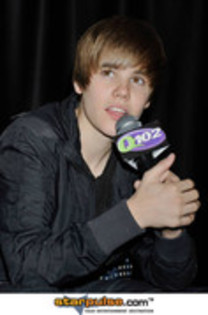 23696833_WNWIJYRHA - 0-0justin bieber