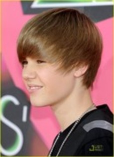 23696886_ENYGJYDQM - 0-0justin bieber