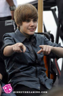 23696981_JOGRMJWII - 0-0justin bieber