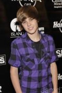 23697048_OAOPWRAYI - 0-0justin bieber