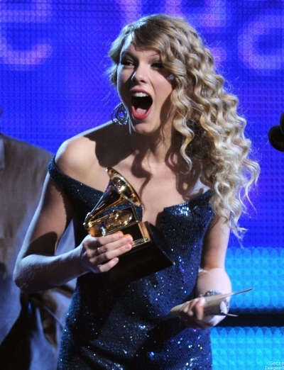 photos_taylor_swift_grammy_awards_show1 - Taylor Swift 00