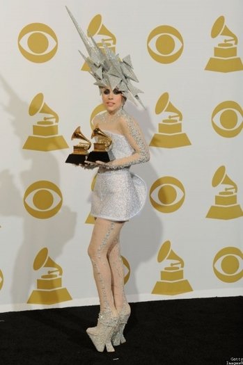 photos_lady_gaga_grammy_awards_trofee - Lady Gaga