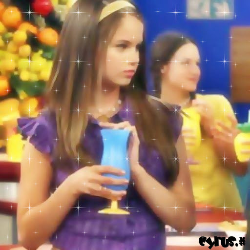 0068825909 - 0 - - Glitery - Pics - Debby
