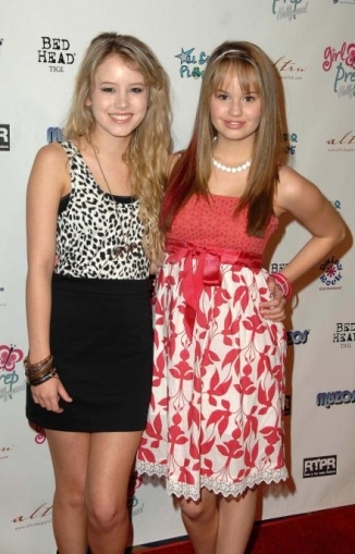 normal_013 - Girl - Prep - Hollywood - Teen - Empowerment - Conference
