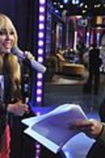 miley-cyrus-jay-leno-remember-hm-40 - Hannah Montana Forever 0