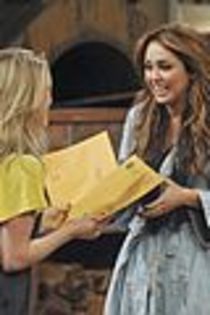 miley-cyrus-jay-leno-remember-hm-44 miley-cyrus-jay-leno-remember-hm-44