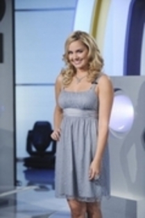 21248695_XKNNVRXZM - TIFFANY thornton