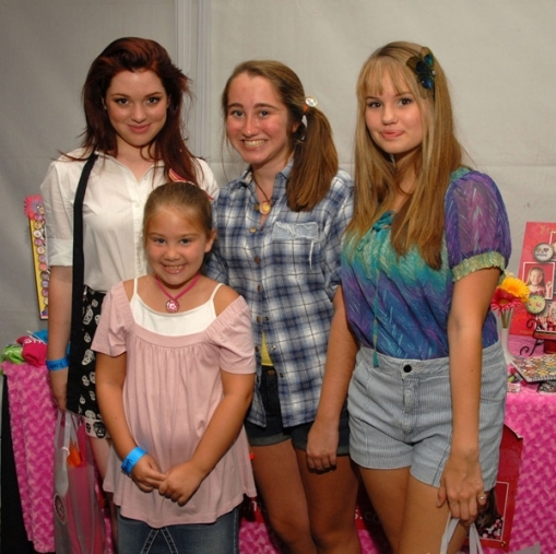 normal_011 - BOP - IT - Celebrity - Retreat - At - Teen - Choice