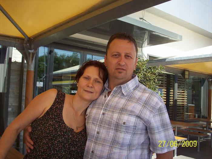 100_1250 - FAMILIA