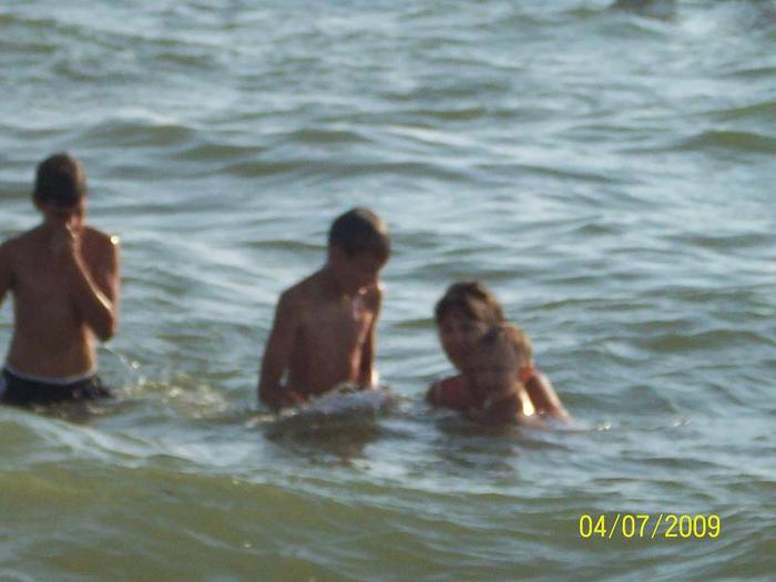 100_1277 - FAMILIA