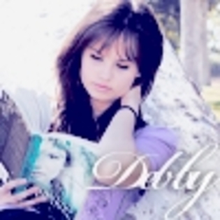DHQ022 - 0 - - Icons - With - Debby