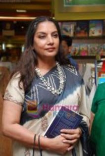 thumb_Shabana Azmi at the launch of Kishwar Desai_s book Witness The Night in Landmark, Andheri on 1 - ShAbAnA AzMi