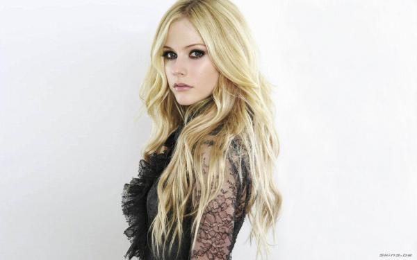 Avril_Lavigne_1247554299_0 - Lawygne