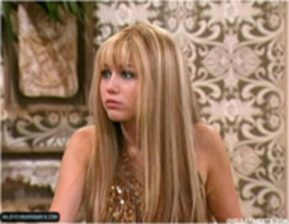 YCUIWWZZRGRJGFXERJK - Hannah Montana and Miley Cirus
