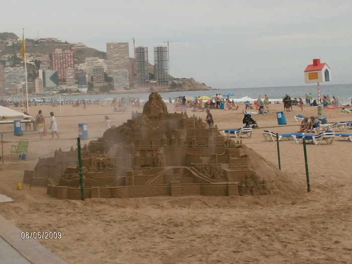 castel de nisip; benidorm,spania
