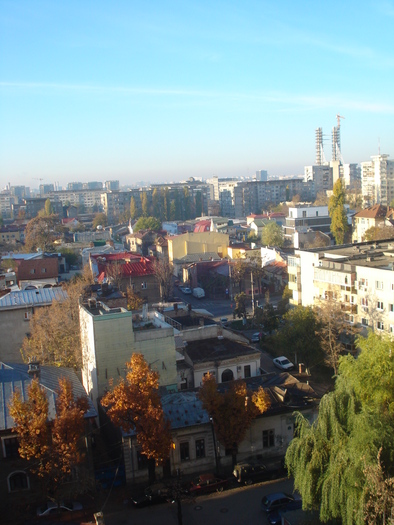 DIMINEATA DE TOAMNA - ACASA