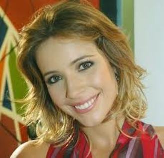 r13 - renata dominguez