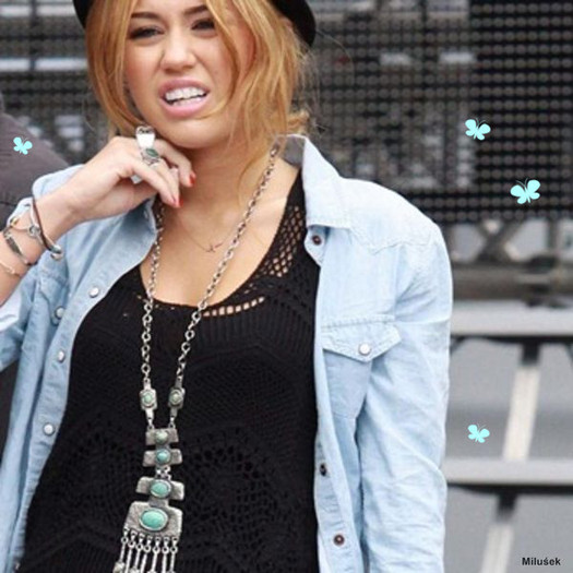 4-glitery_pl-amazonMiley-0-3180 - Toate Pozele Mele Cu Miley
