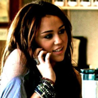 23251979_VAHCVESYV - Toate Pozele Mele Cu Miley
