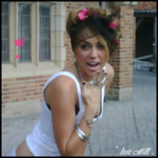 22777254_JNOBDQSXP - Toate Pozele Mele Cu Miley