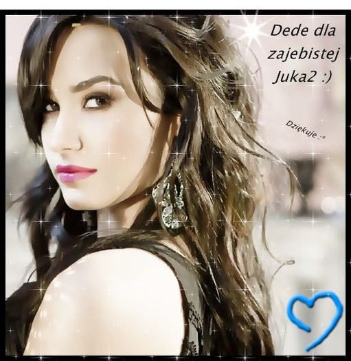 32 - x Demi Lovato