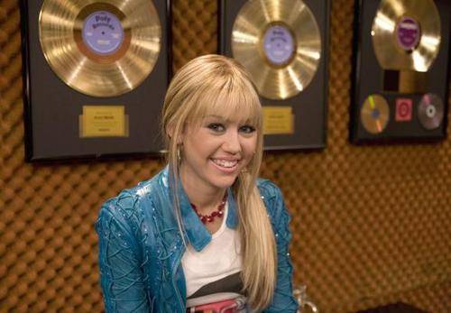 DQHKRIWRKOOXCIFJFPM - Hannah Montana