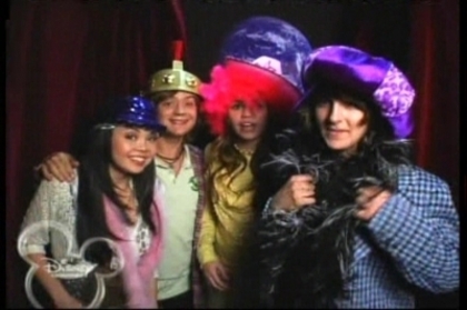 13 - Disney Channel New years Eve Singalong Bowlathon 2006 December 31st 2006-00