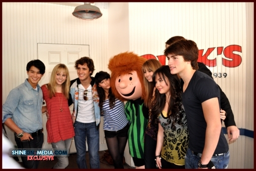 normal_pinksopening010